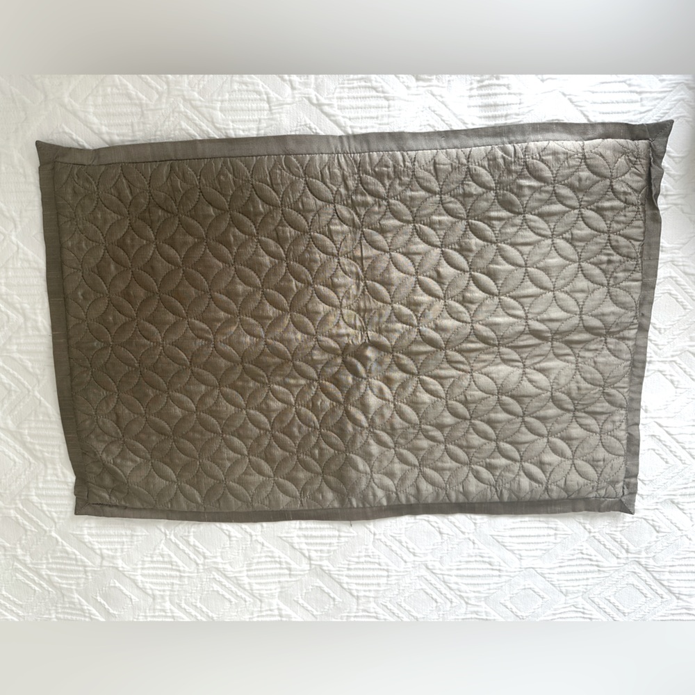 Elegant Brown Quilted Bedding